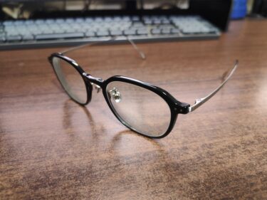 JINSのメガネを購入