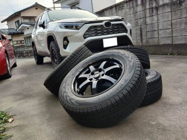 【備忘録】 スタッドレスタイヤ交換 【RAV4】
