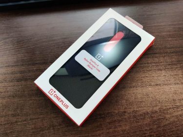 OnePlus8のケースを買い直した。